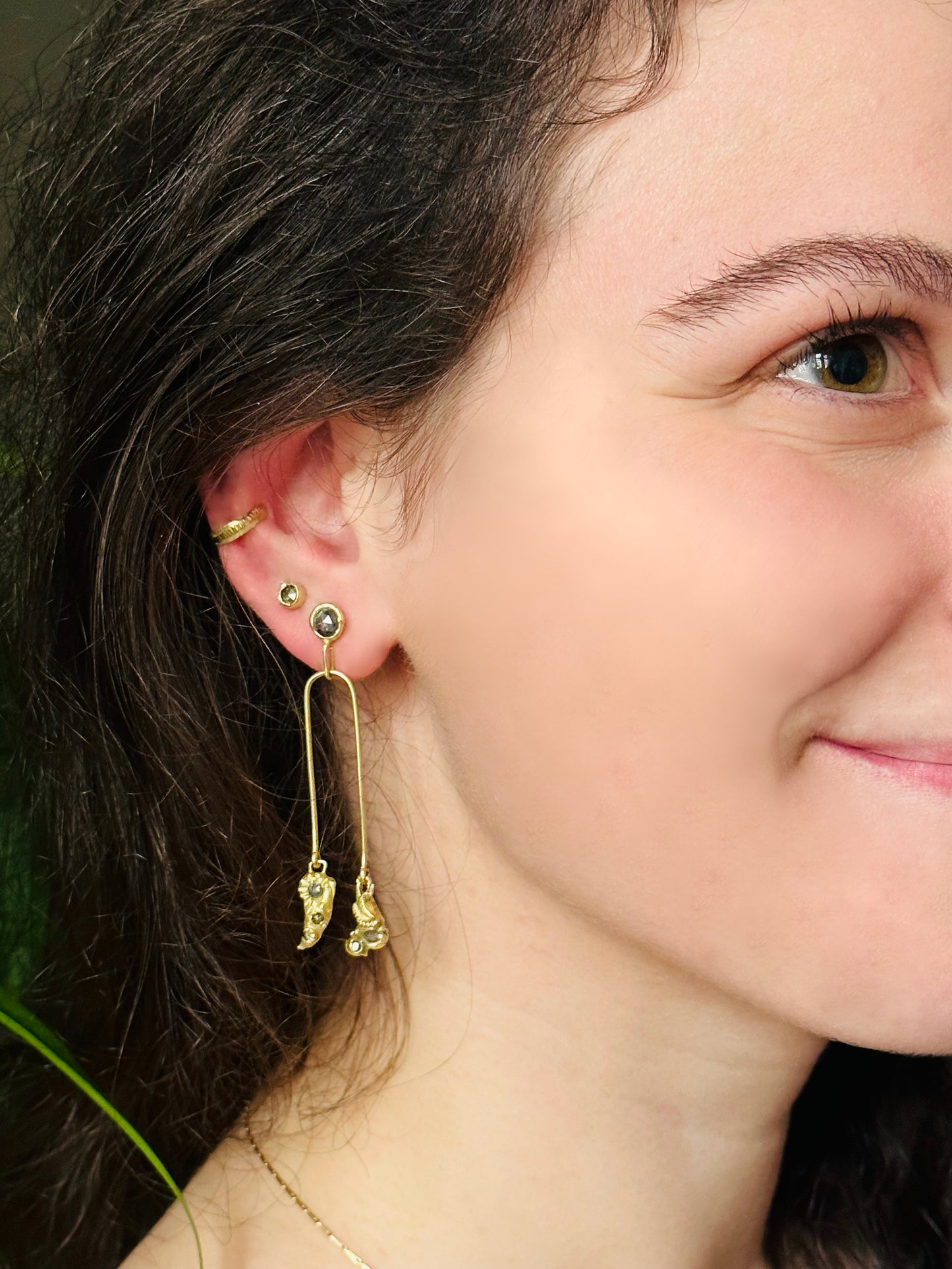 Gold drop earring