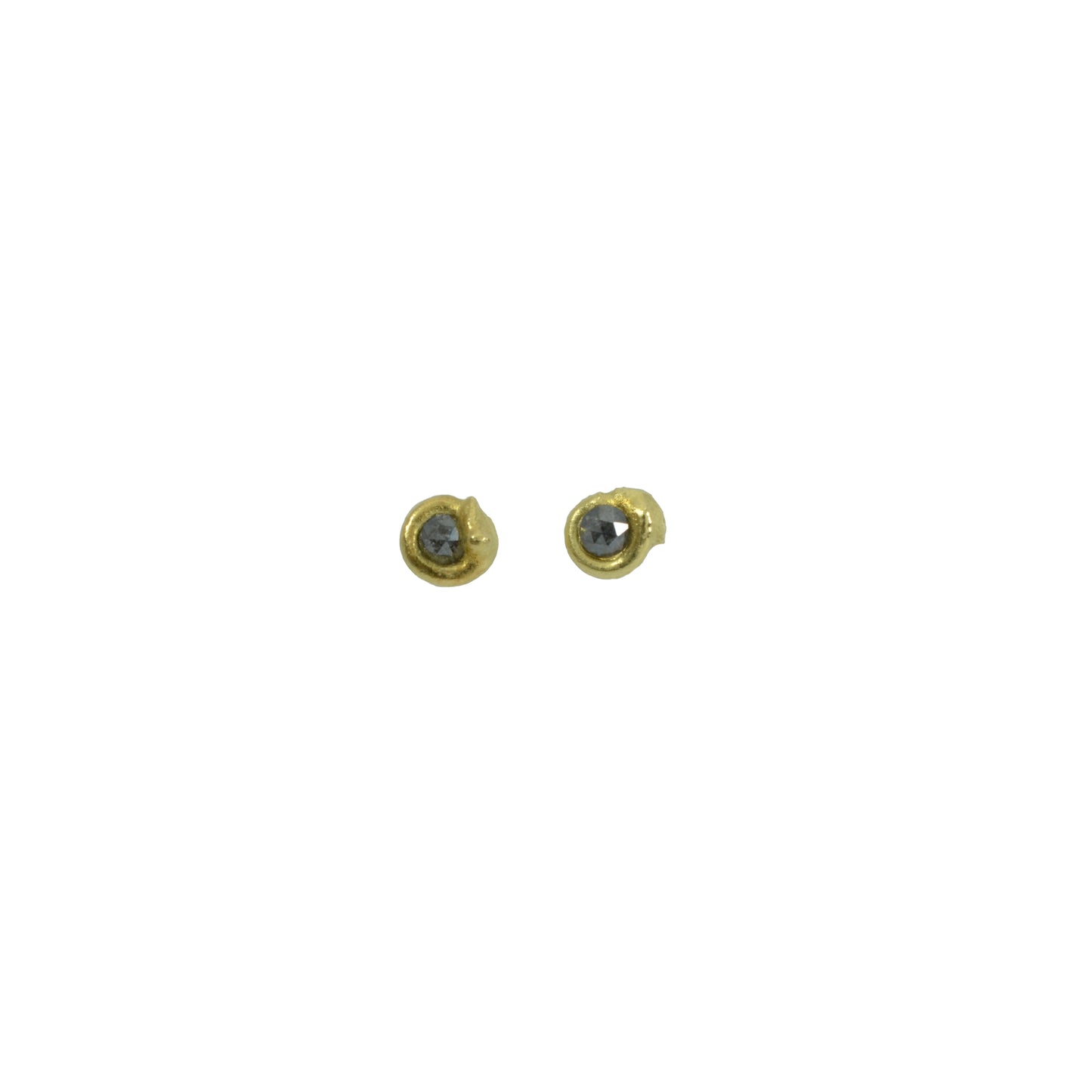 Small molten gold diamond studs