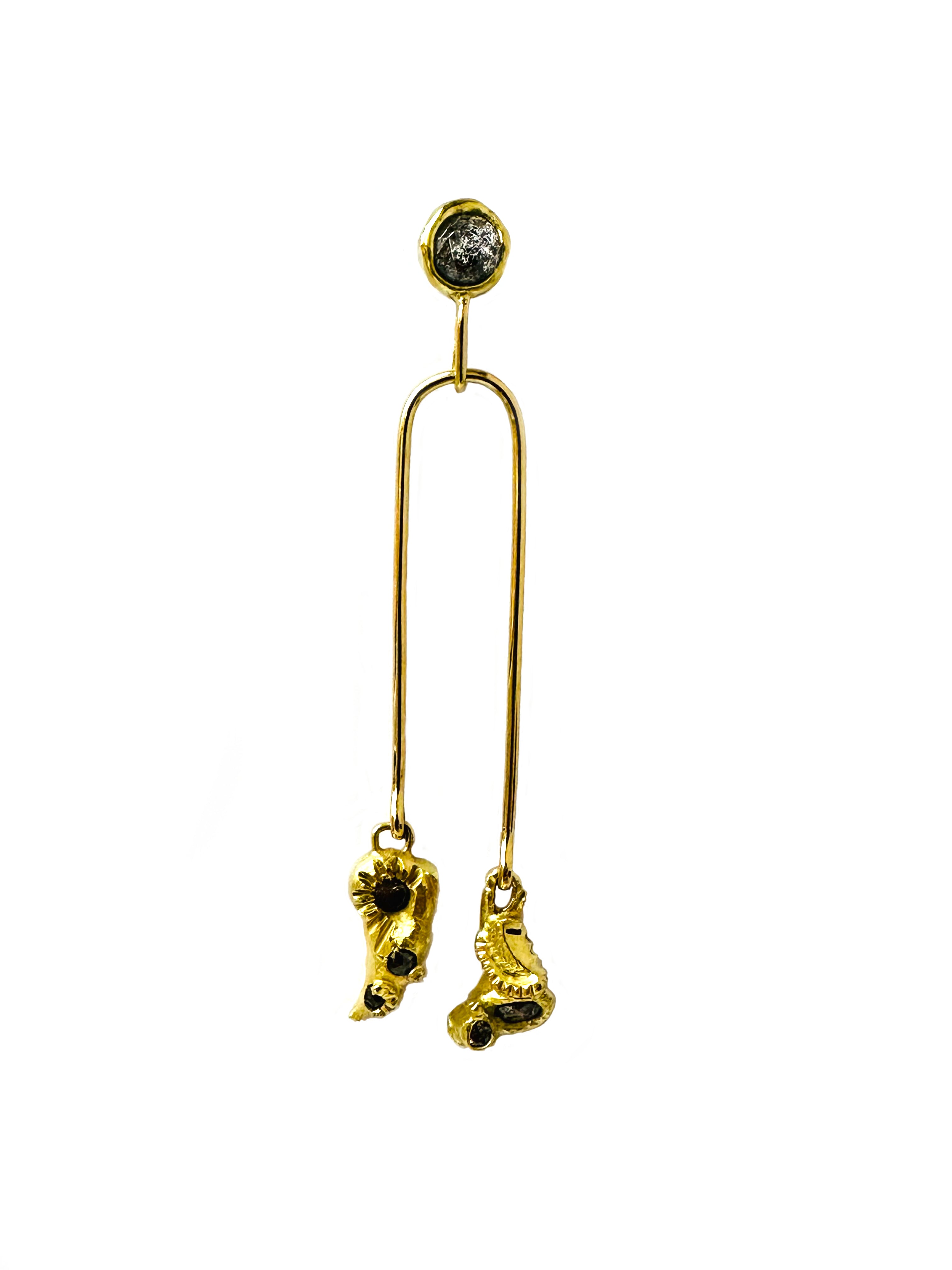 PC Jeweller The Devasena 22 KT Yellow Gold Earrings For womens : Amazon.in:  Fashion